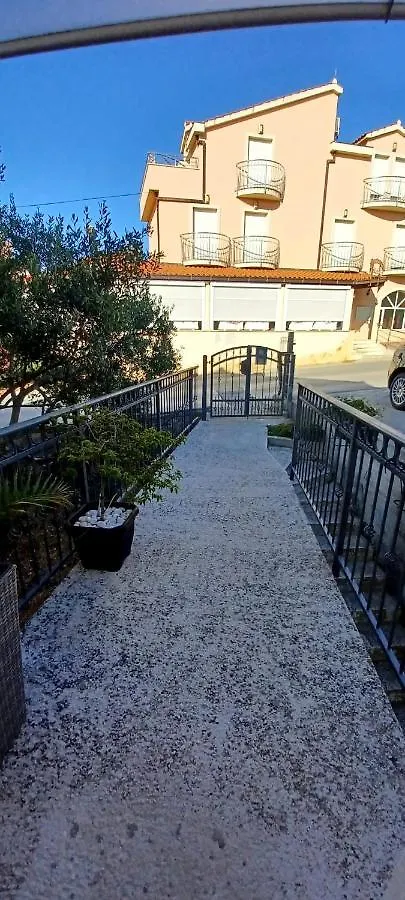 Apartman Nives Apartment Trogir Croatia
